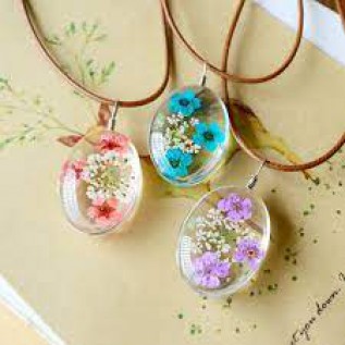 DIY Crafternoon - Resin Necklaces