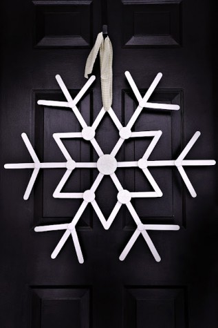 DIY Crafternoon  - Snowflake Wall Hanging